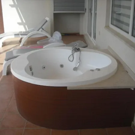 Babylon Bliss 3 Bed 3 Bath Duplex With Its Own Private Pool Appartamento Side